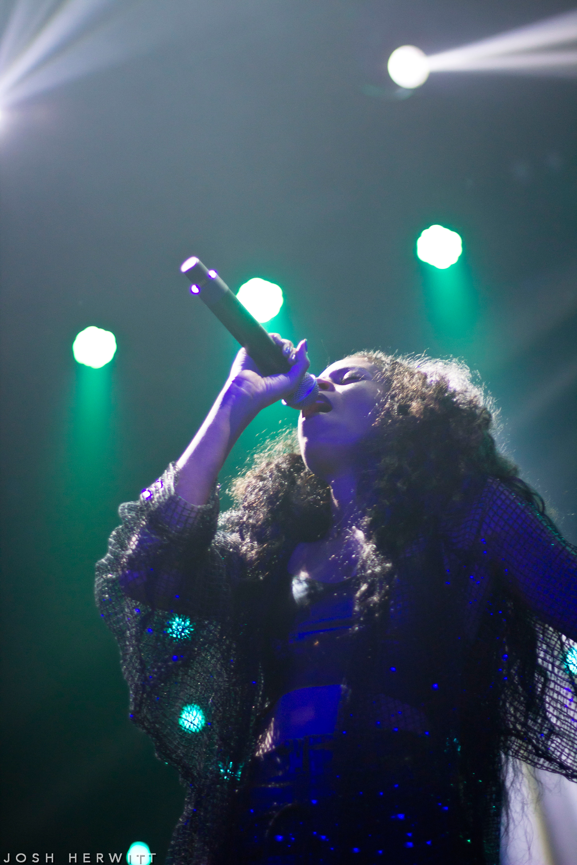 After touring with Sia, AlunaGeorge have never been more well-suited to ...